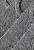 detail foto van grijze bio katoen voetjes 