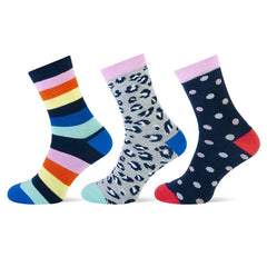3 paar multicolor damessokken met printen van stippen, dierenprint en strepen.