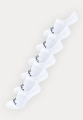 6 Paar witte O'Neill voetjes. 